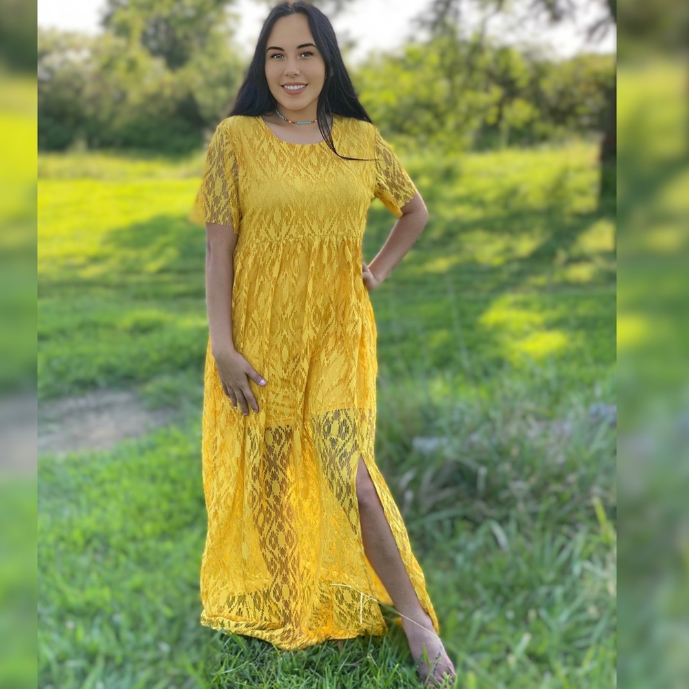 Aztec Design Lace Maxi dress - Picture 2 of 8